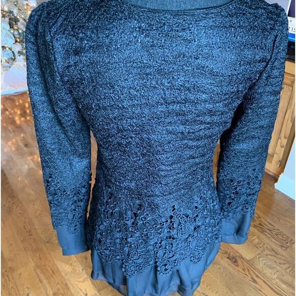 Gothic Black Lace Blouse - Picture 4 of 16